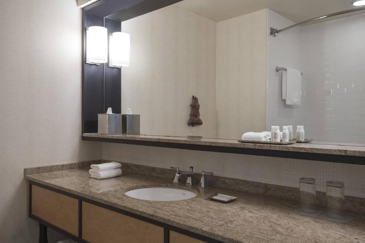 Renaissance New Orleans Arts Warehouse District Hotel Extérieur photo