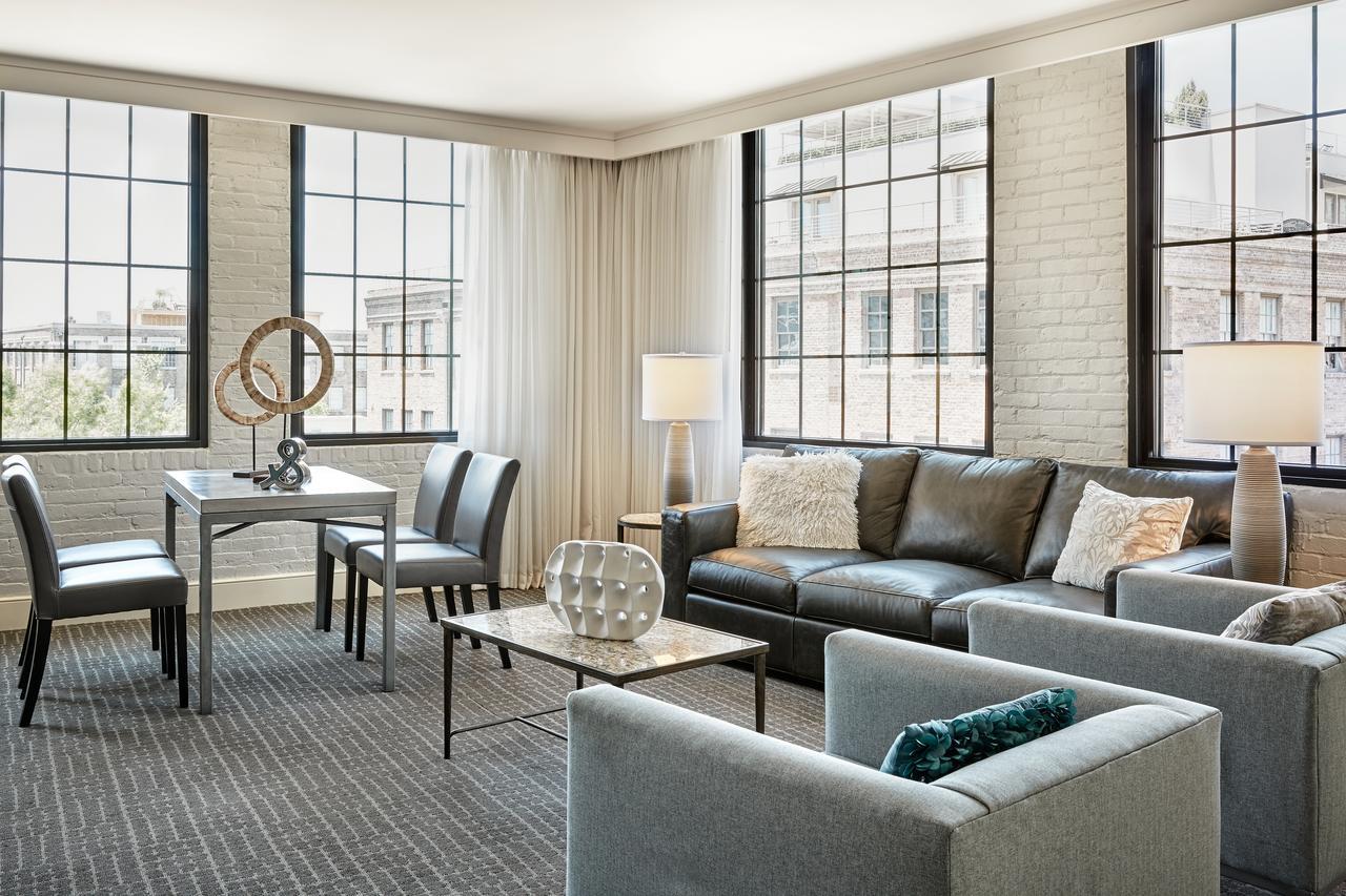 Renaissance New Orleans Arts Warehouse District Hotel Extérieur photo